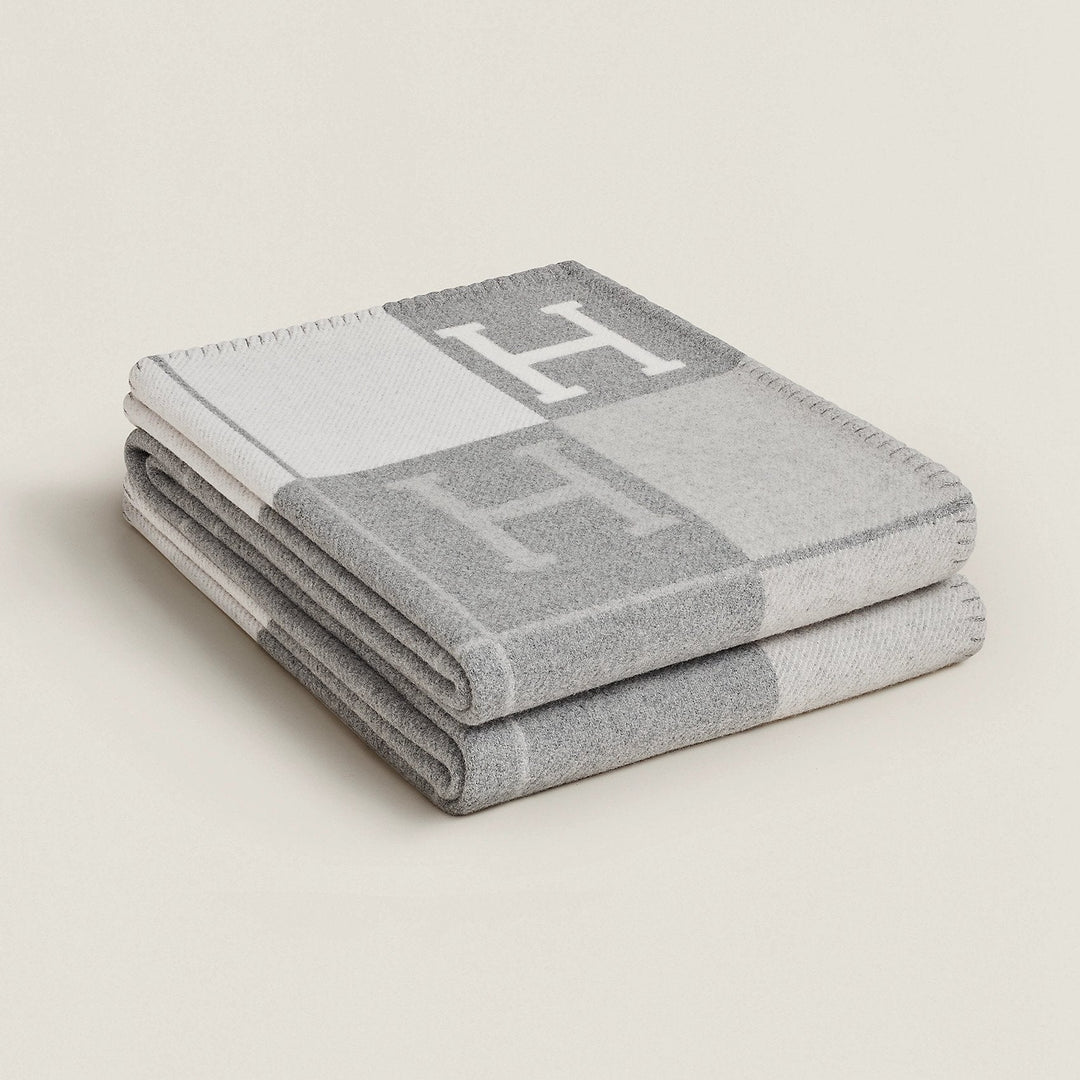 Luxurious Cotton Sofa Throw 140 x 170 cm in Four Colours | Cotton Sofa Throw for Cosy Rooms | Cotton Blankets