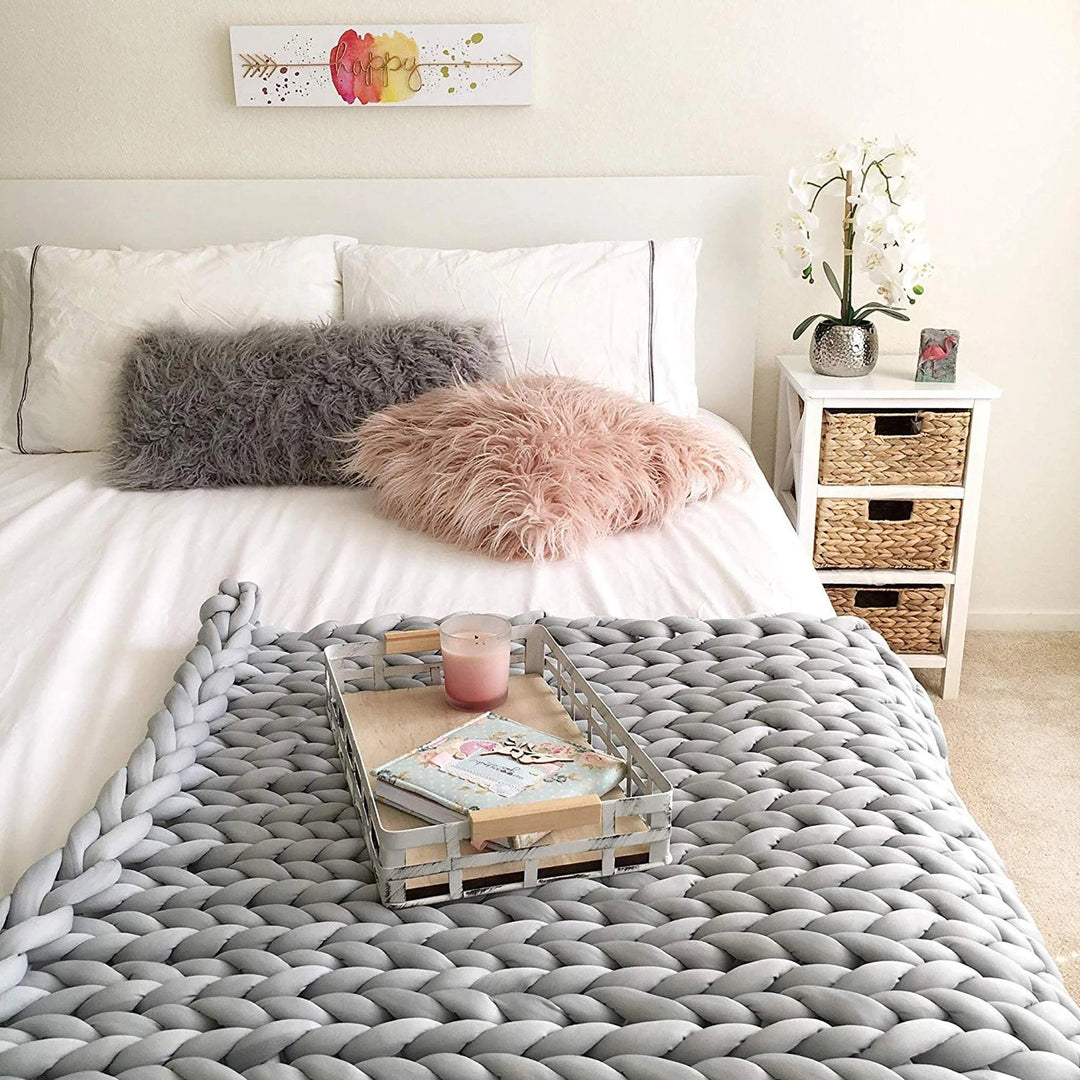 Super Thick Chunky Knit Blanket in Soft Microfibre Blend, Six Colours | Super-Chunky Knit for Snuggling | Throw Blankets