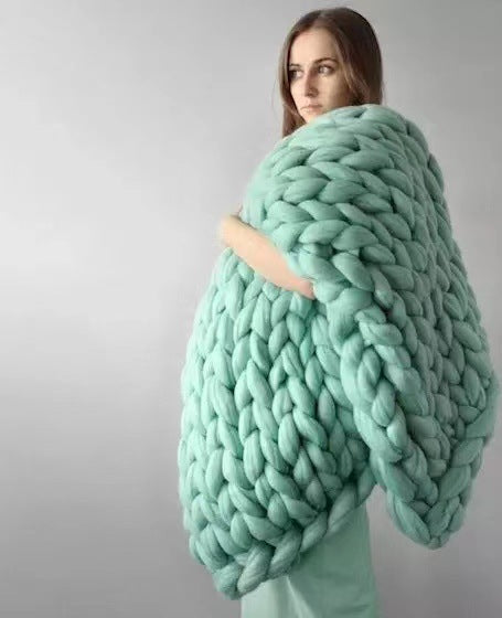 Super Thick Chunky Knit Blanket in Soft Microfibre Blend, Six Colours | Super-Chunky Knit for Snuggling | Throw Blankets