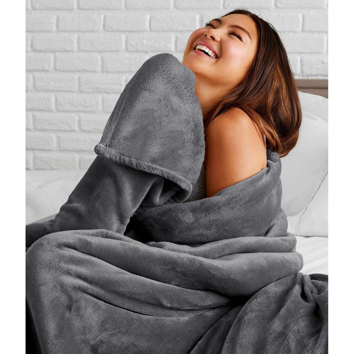 Faux Fur Mink Fleece Throw Blanket in Five Bed Sizes, Hypoallergenic | Mink-Look Fleece, Five Sizes | Throw Blankets