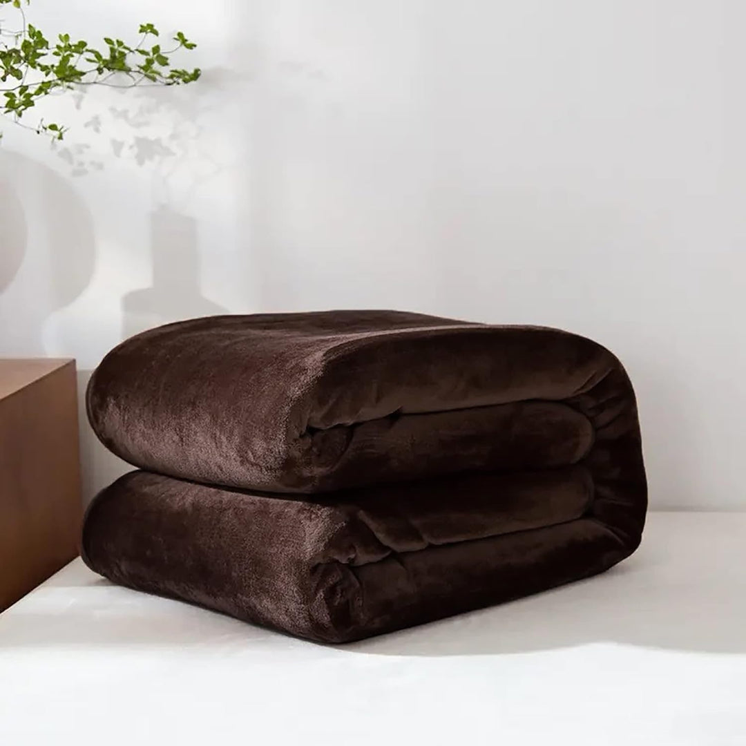 Faux Fur Mink Fleece Throw Blanket in Five Bed Sizes, Hypoallergenic | Mink-Look Fleece, Five Sizes | Throw Blankets