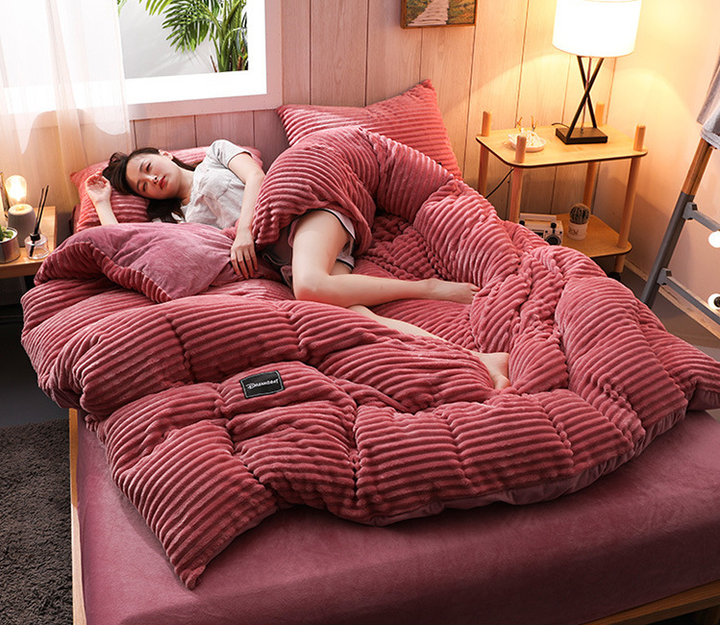 Soft Fleece Winter Duvet Cover and Pillow Cover Set in Premium Microfibre | Warm Fleece Duvet Cover for Winter Beds | Bedding Sets