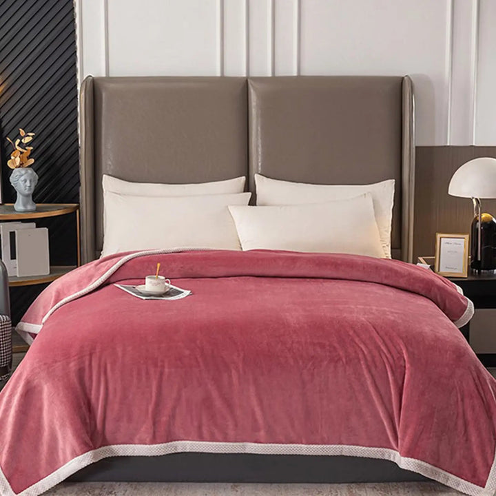 Soft Polyester Fleece Blanket with Trim Detail for Bed and Sofa | Soft Trimmed Fleece Comfort | Fleece Blankets