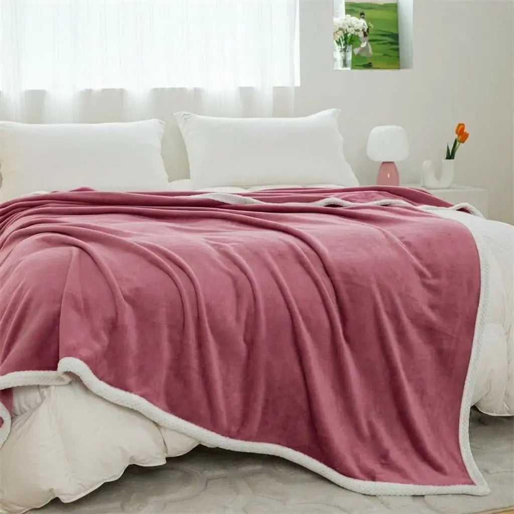 Soft Polyester Fleece Blanket with Trim Detail for Bed and Sofa | Soft Trimmed Fleece Comfort | Fleece Blankets