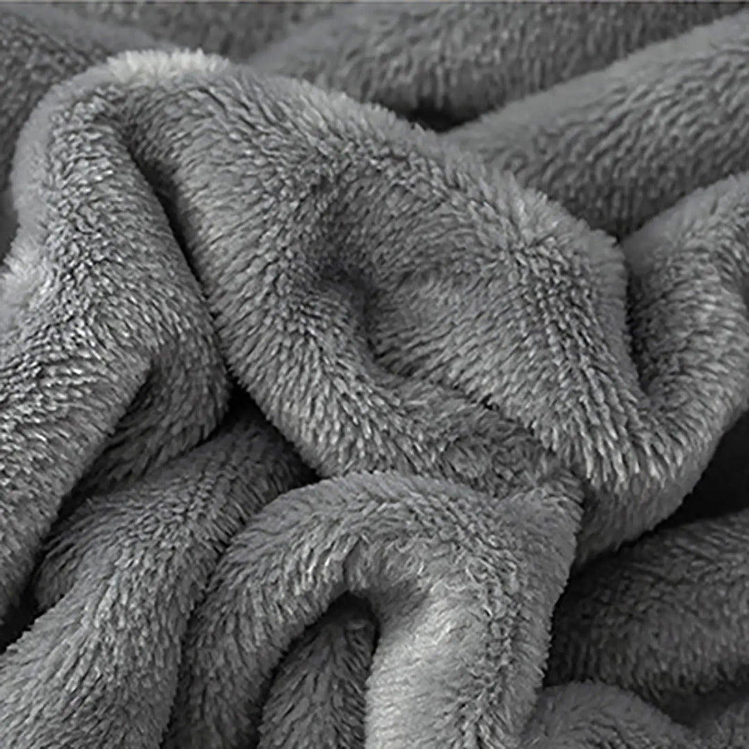 Soft Polyester Fleece Blanket with Trim Detail for Bed and Sofa | Soft Trimmed Fleece Comfort | Fleece Blankets