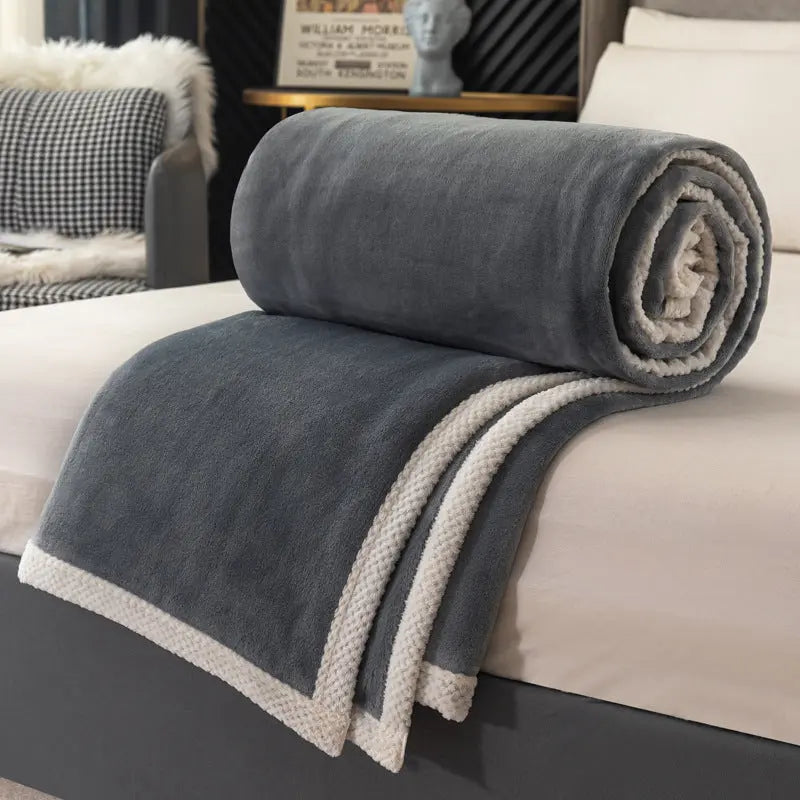 Soft Polyester Fleece Blanket with Trim Detail for Bed and Sofa | Soft Trimmed Fleece Comfort | Fleece Blankets