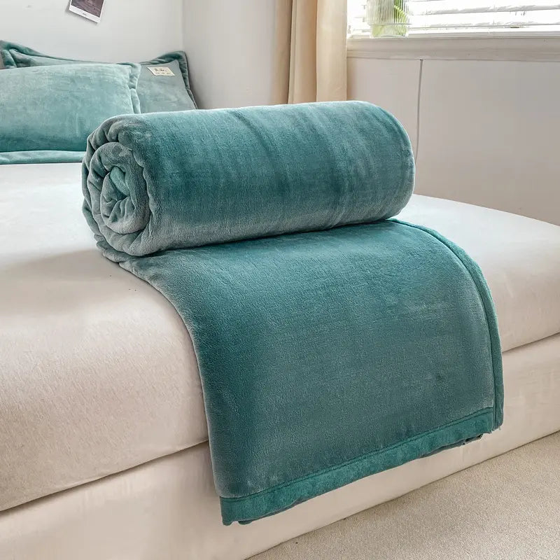 Soft Milk Velvet Flannel Blanket for Winter Home Comfort | Milky-Soft Winter Comfort | Fleece Blankets