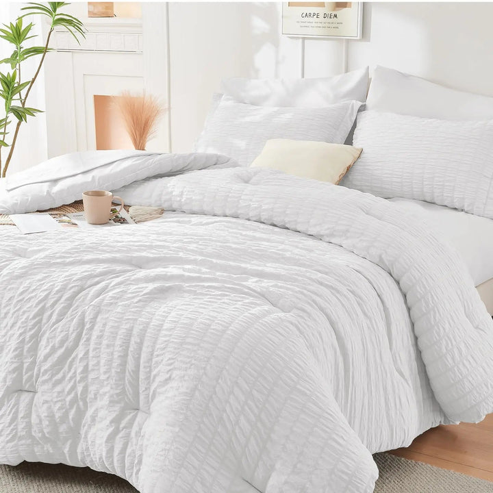 Microfiber Seersucker Duvet Cover Set with Zipper and Corner Ties | Crinkle Texture Duvet Set | Duvet Cover Sets