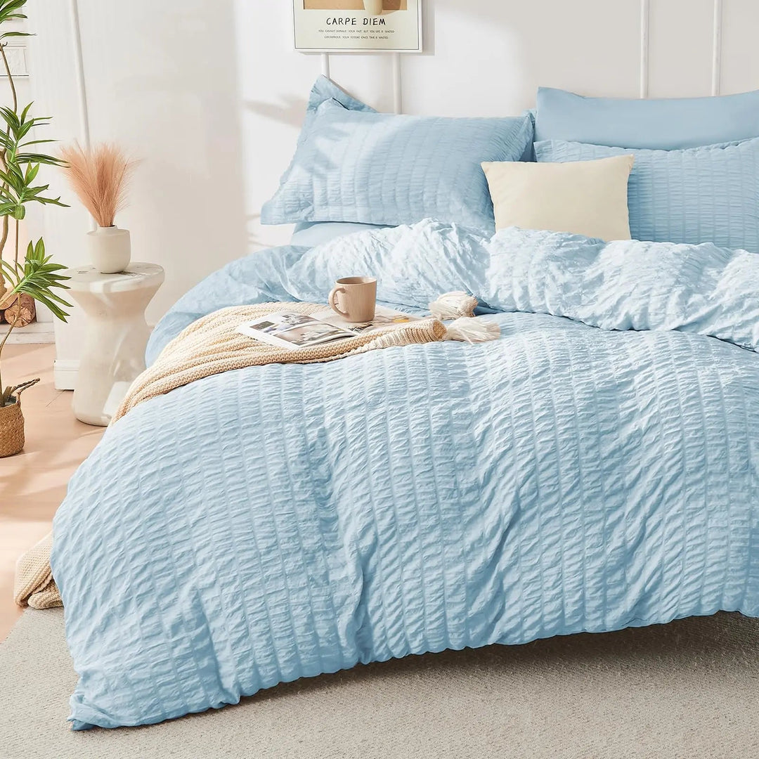 Microfiber Seersucker Duvet Cover Set with Zipper and Corner Ties | Crinkle Texture Duvet Set | Duvet Cover Sets