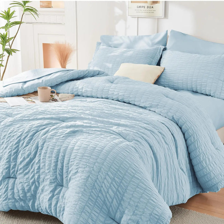 Microfiber Seersucker Duvet Cover Set with Zipper and Corner Ties | Crinkle Texture Duvet Set | Duvet Cover Sets
