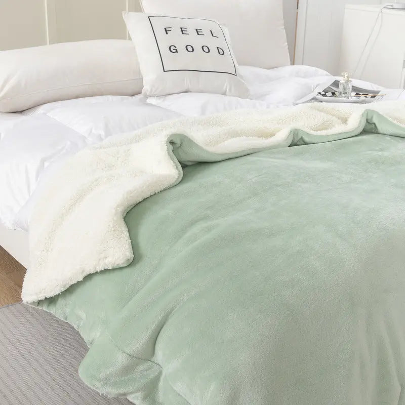 Lambswool Style Fleece Blanket in Plush Fabric for Sofa and Bed | Plush Lambswool Fleece Blanket | Fleece Blankets