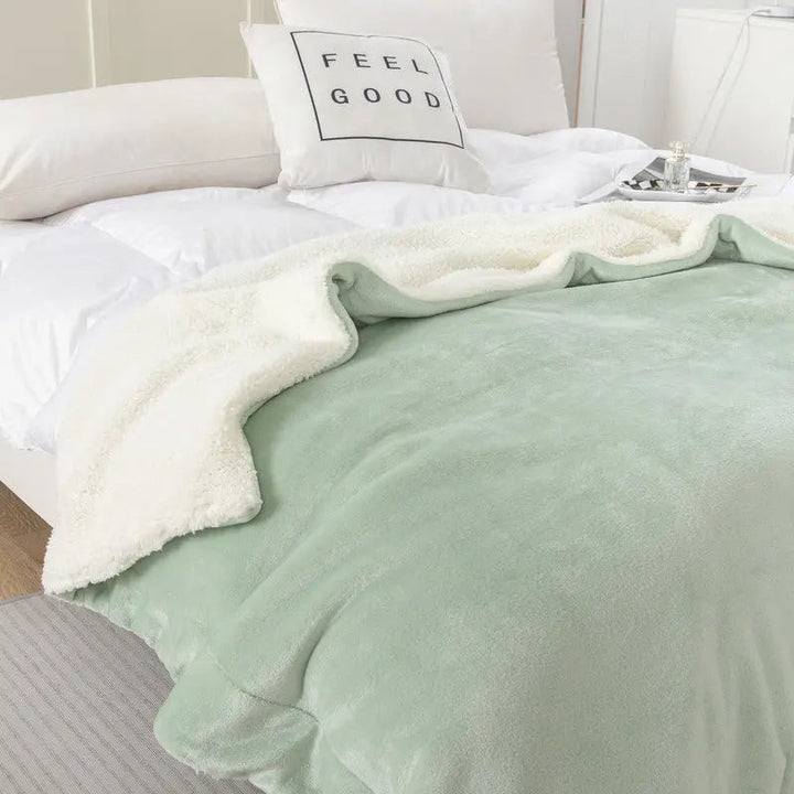Lambswool Style Fleece Blanket in Plush Fabric for Sofa and Bed | Plush Lambswool Fleece Blanket | Fleece Blankets