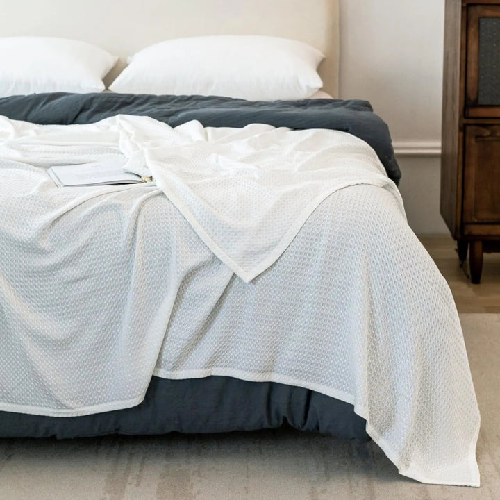 100% Bamboo Cooling Blanket, Lightweight for Spring, Summer and Travel | Breathable Bamboo Layer | Cooling Blankets