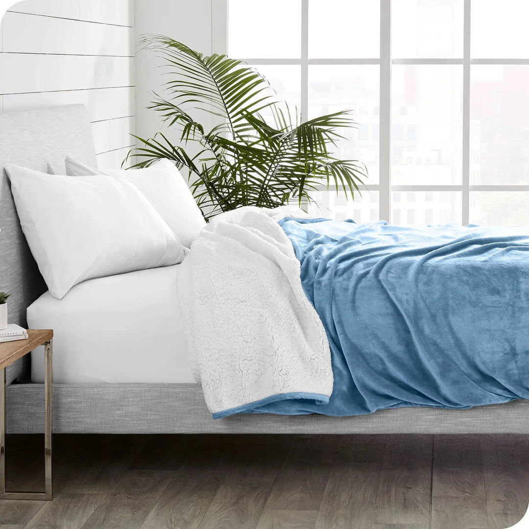 Lambswool Style Fleece Blanket in Plush Fabric for Sofa and Bed | Plush Lambswool Fleece Blanket | Fleece Blankets