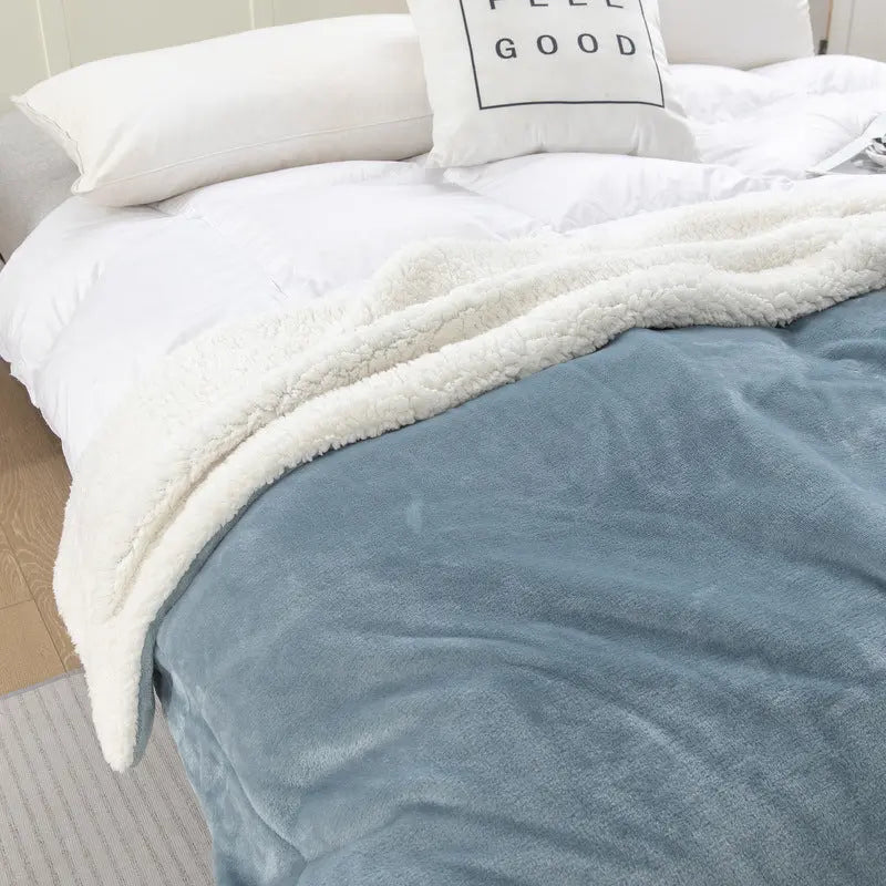 Lambswool Style Fleece Blanket in Plush Fabric for Sofa and Bed | Plush Lambswool Fleece Blanket | Fleece Blankets
