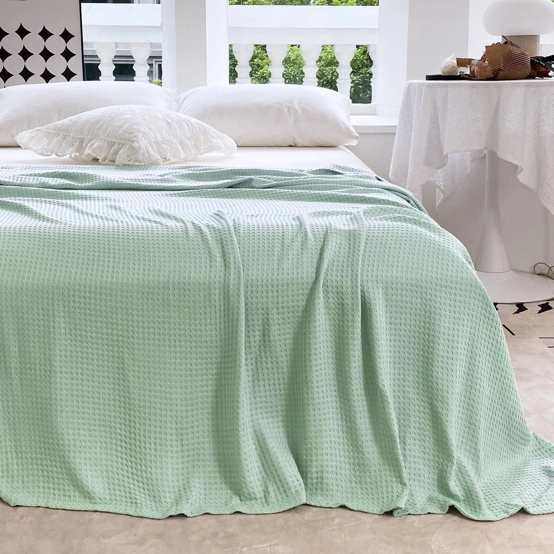 100% Bamboo Cooling Blanket, Lightweight for Spring, Summer and Travel | Breathable Bamboo Layer | Cooling Blankets