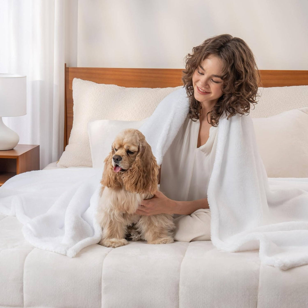 Dual-Sided Lightweight Cooling Blanket with Breathable Knit Side | Cool Touch for Hot Sleepers | Cooling Blankets