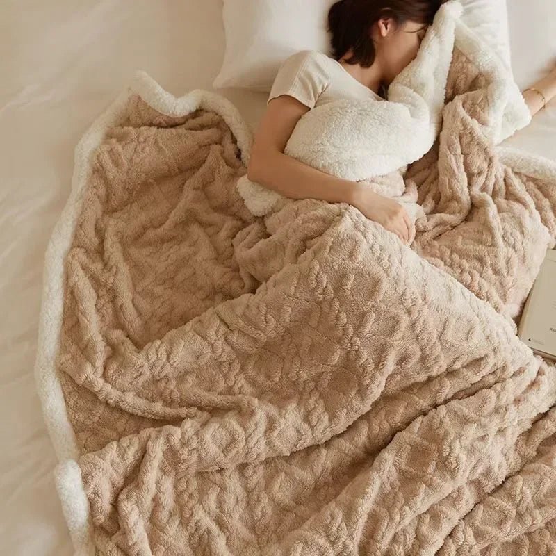 Double-Sided Lambswool and Microfiber Flannel Winter Blanket | Insulating Lambswool Flannel Layer | Fleece Blankets