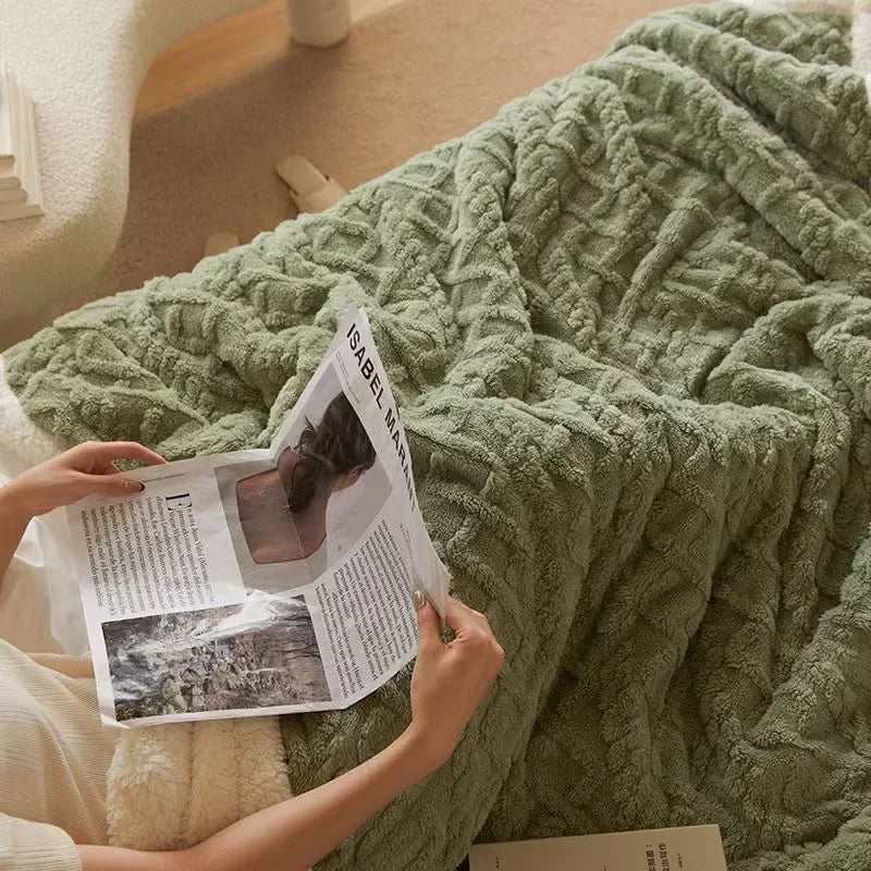 Double-Sided Lambswool and Microfiber Flannel Winter Blanket | Insulating Lambswool Flannel Layer | Fleece Blankets