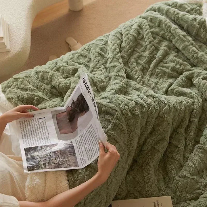 Double-Sided Lambswool and Microfiber Flannel Winter Blanket | Insulating Lambswool Flannel Layer | Fleece Blankets