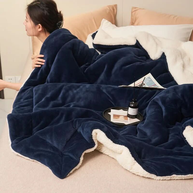 Reversible Sherpa and Fleece Blanket for Bed and Sofa in Four Sizes | Two Textures: Fleece and Sherpa | Throw Blankets
