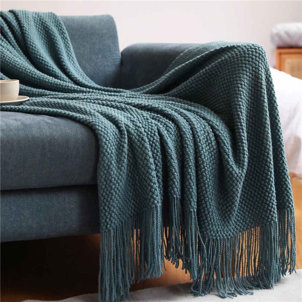 Nordic Knitted Throw Blanket in Six Colours and Two Sizes | Scandinavian Knit for Cosy Evenings | Throw Blankets