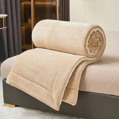 Soft Plush Fleece Throw Blanket for Couch, Bed and Travel | Plush Fleece for Cold Evenings | Throw Blankets