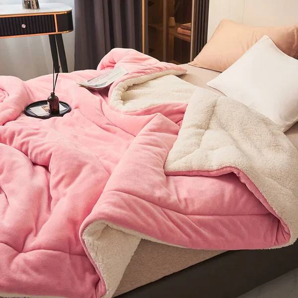 Soft Plush Fleece Throw Blanket for Couch, Bed and Travel | Plush Fleece for Cold Evenings | Throw Blankets