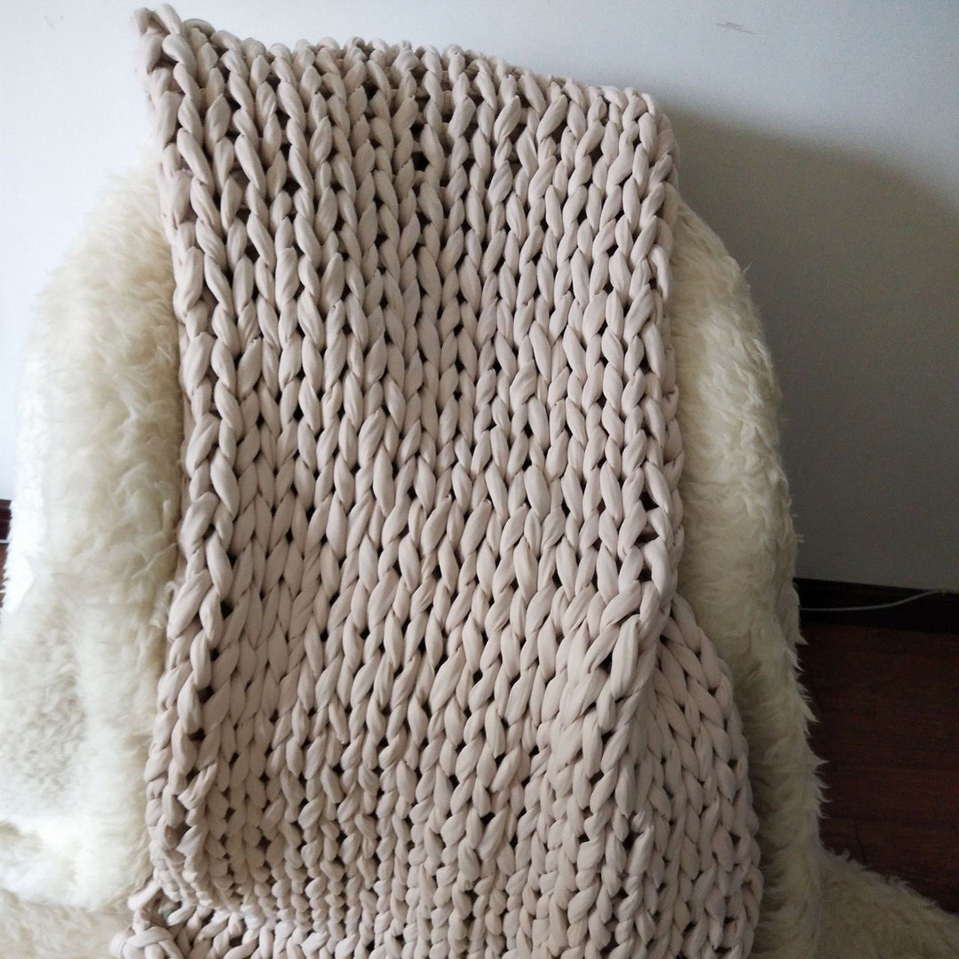 Hand-Woven Weighted Chunky Knit Throw Blanket with Braided Edges | Weighted Chunky Knit Texture | Weighted Blankets