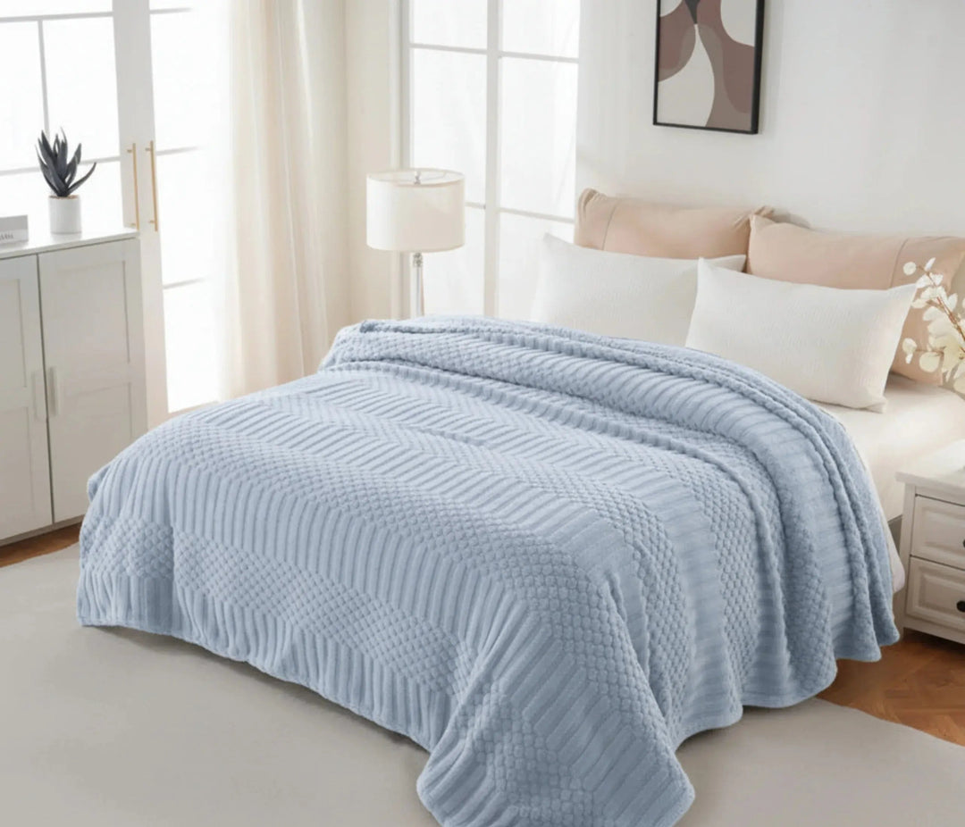 Plush Fleece Throw Blanket for Couch in Three Sizes | Fluffy Comfort for Cool Evenings | Throw Blankets