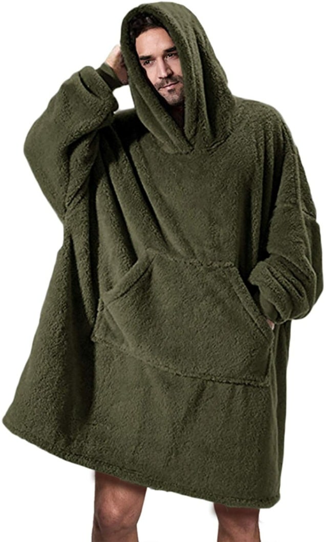 Oversized Double-Sided Velvet Fleece Blanket Hoodie with Kangaroo Pocket | Velvet Fleece Hoodie for Sleep | Wearable Blankets